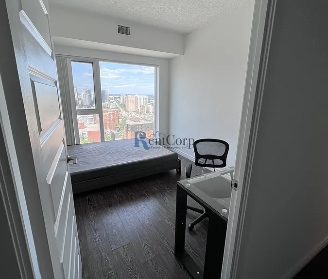 1903 King St N #1 — Photo 6