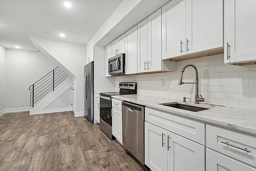 1829 E Sergeant St #8 Photo 1