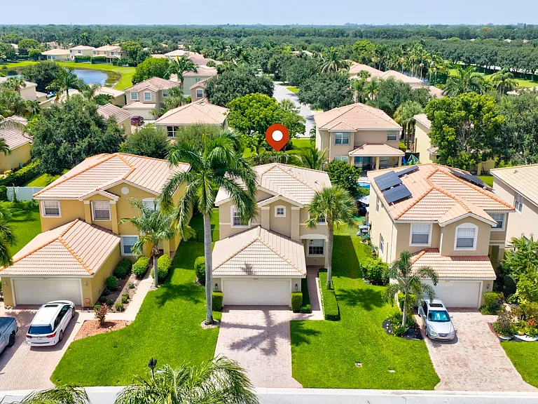 7630 Topiary Ave — Photo 45