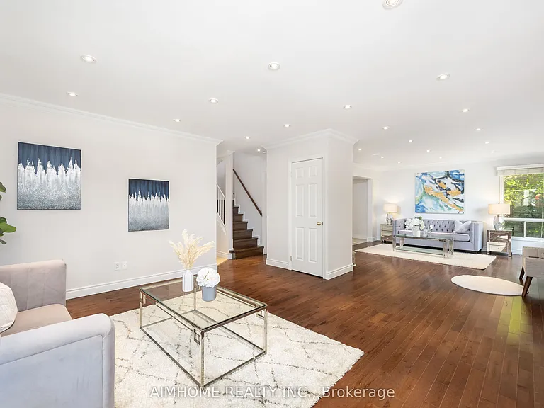 471 Cummer Ave — Photo 3