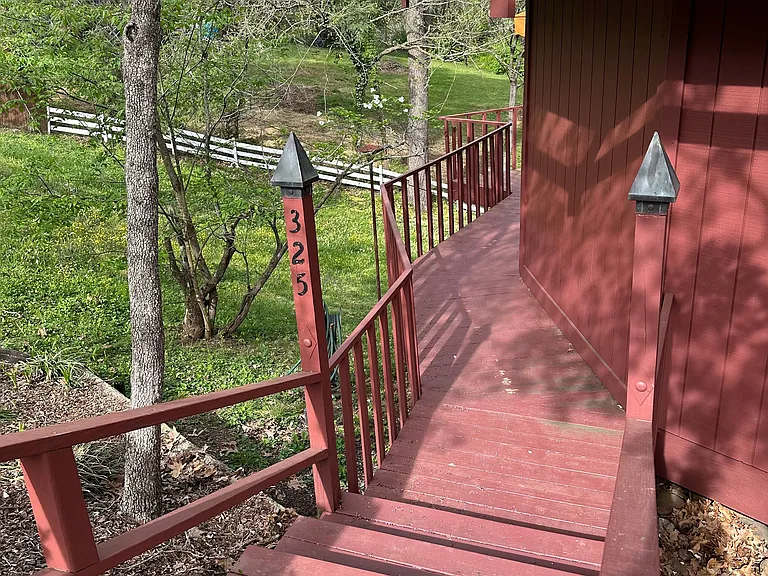 Poplar Hill Ln — Photo 19