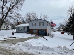 302 Main St, Elmo, MO 64445