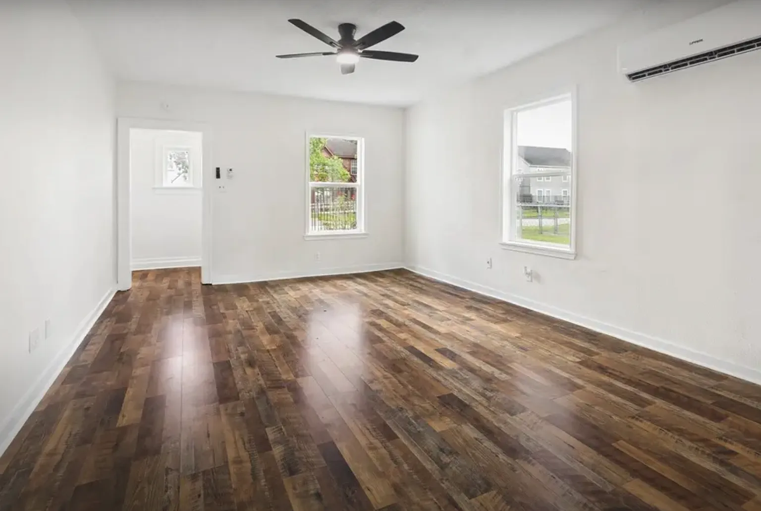 2 bed, 1100 sqft, $1,200 — Photo 2