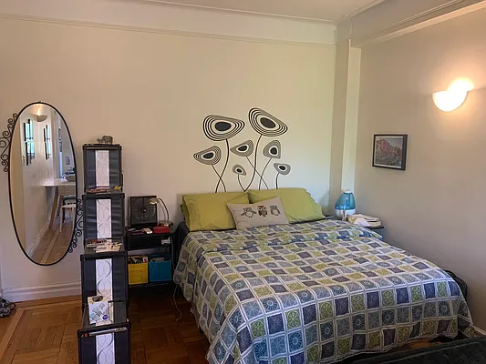 Rented by Brown Harris Stevens | media 7