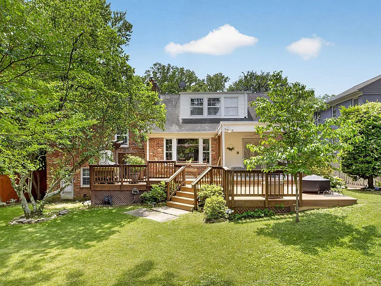 5703 Cromwell Dr — Photo 38
