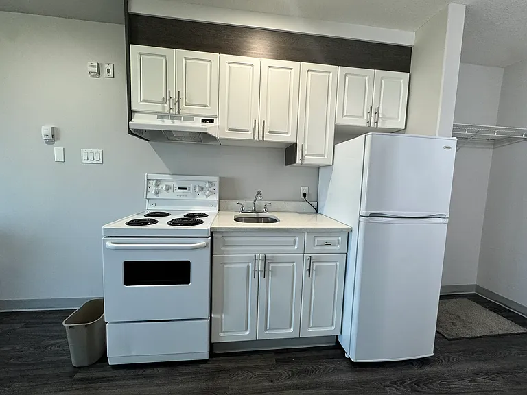8230 Sparrow Dr — Photo 17