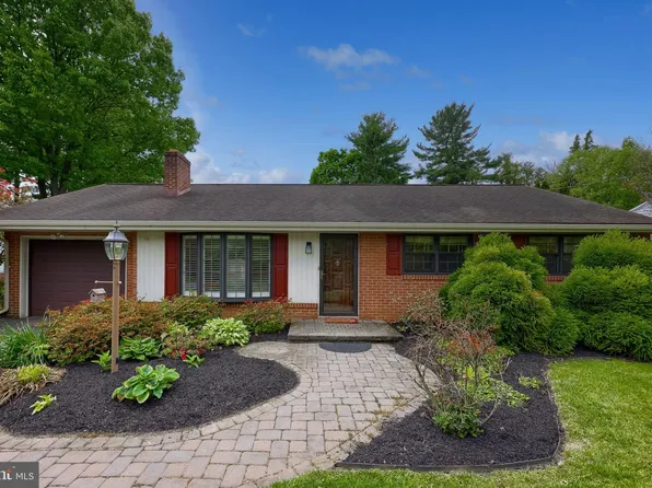 1544 Vista Rd, Lancaster, PA 17601