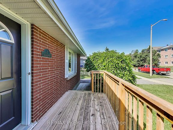 3rd image of 5 Golfdale Rd