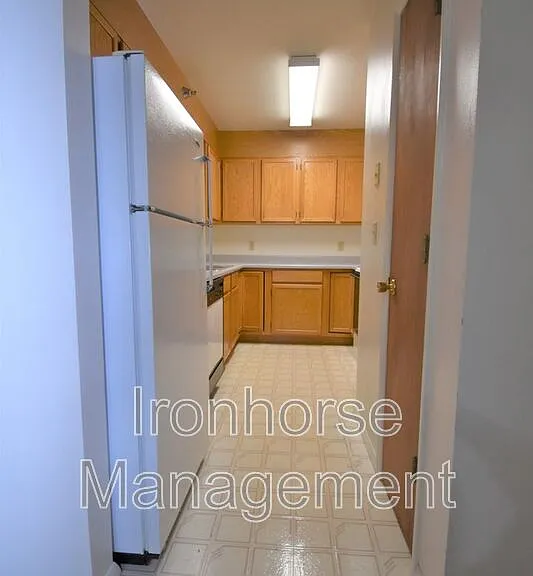 813 W Villard St #78 — Photo 9
