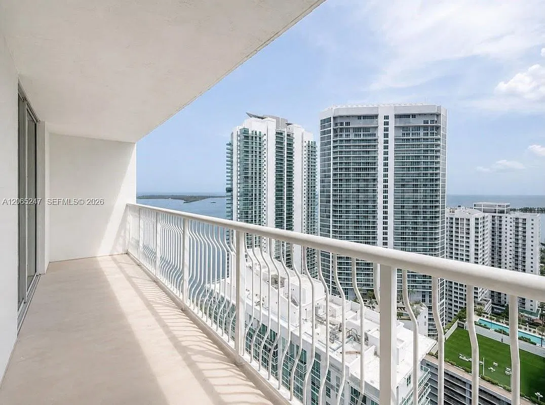 1 bed, 1.0 bath, 825 sqft, $3,150 — Photo 1