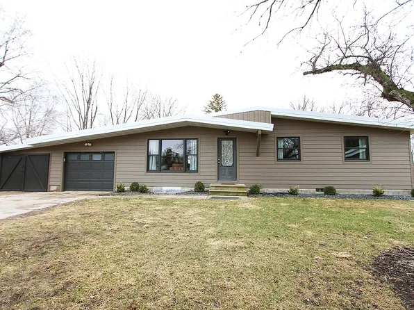 336 Anderson Dr, Forest City, IA 50436