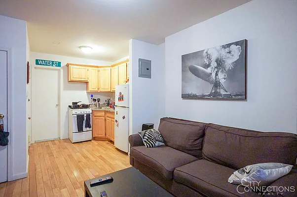 Rented by City Connections Realty | media 16