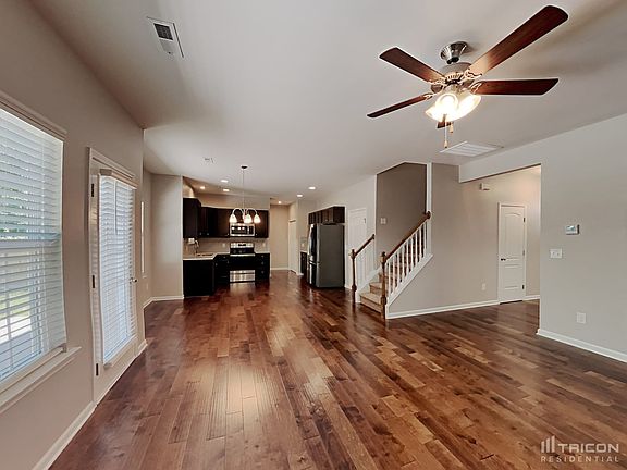 2nd image of 203 Moonstone Ct