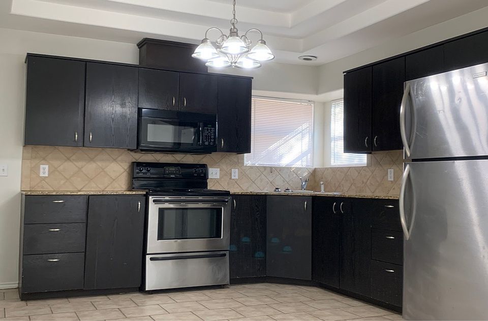 1st image of 2407 Moonlight Ln APT 1