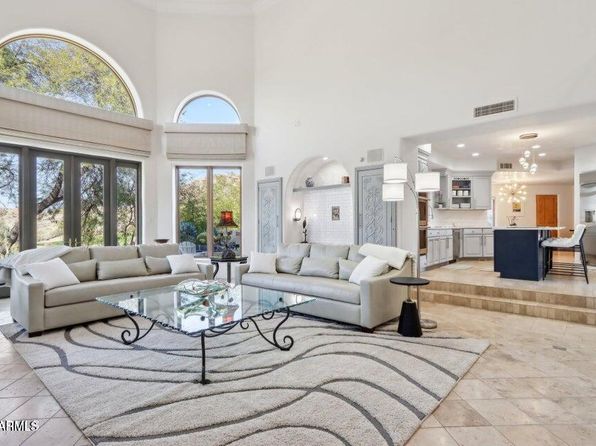 10420 E Morning Vista Ln