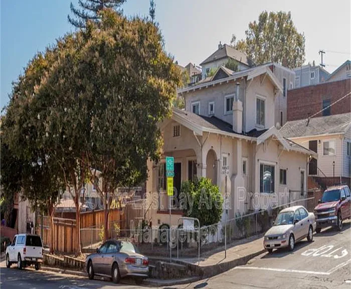 1535 Pomona St — Photo 1