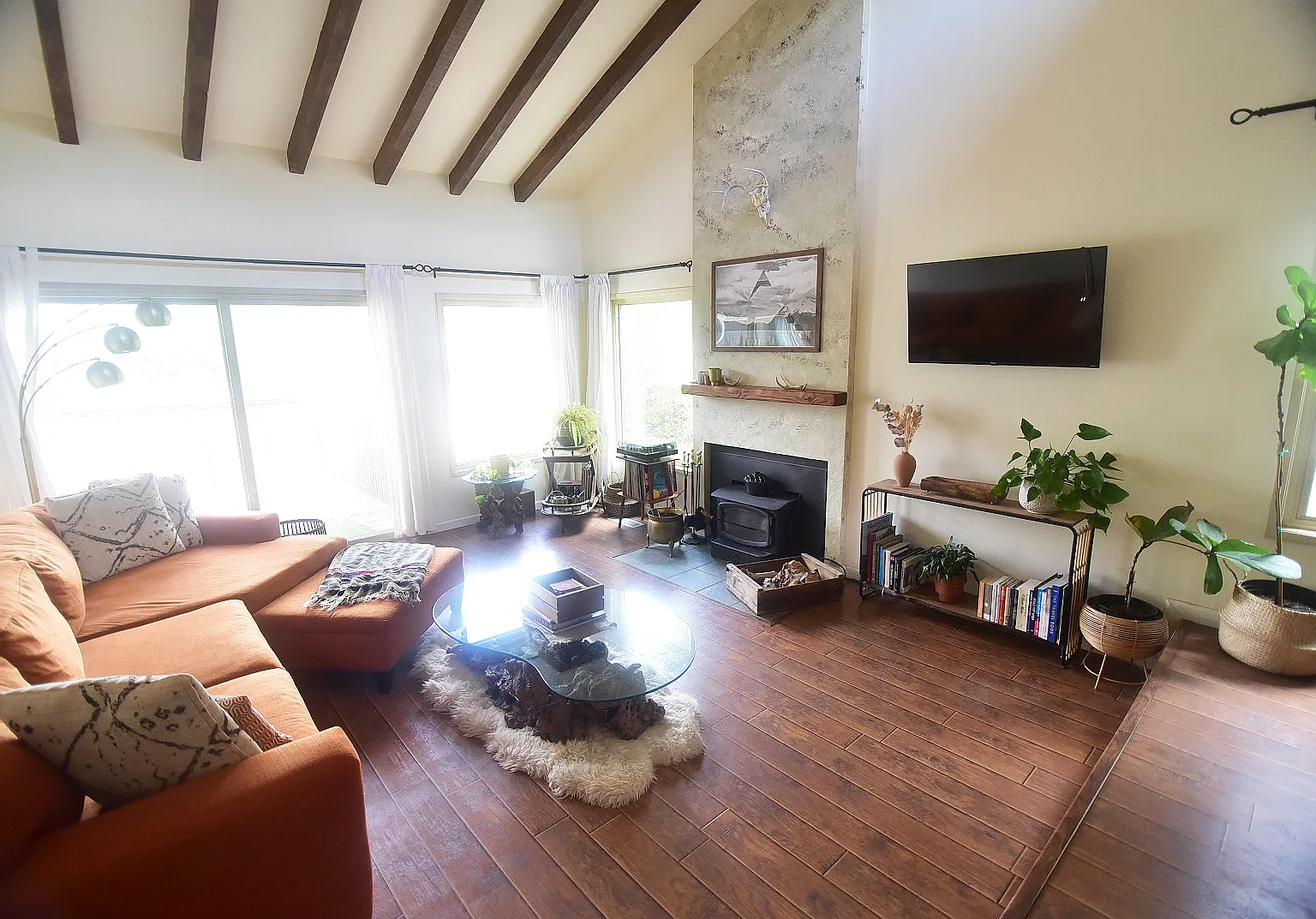 2 bed, 1292 sqft, $3,250 — Photo 1