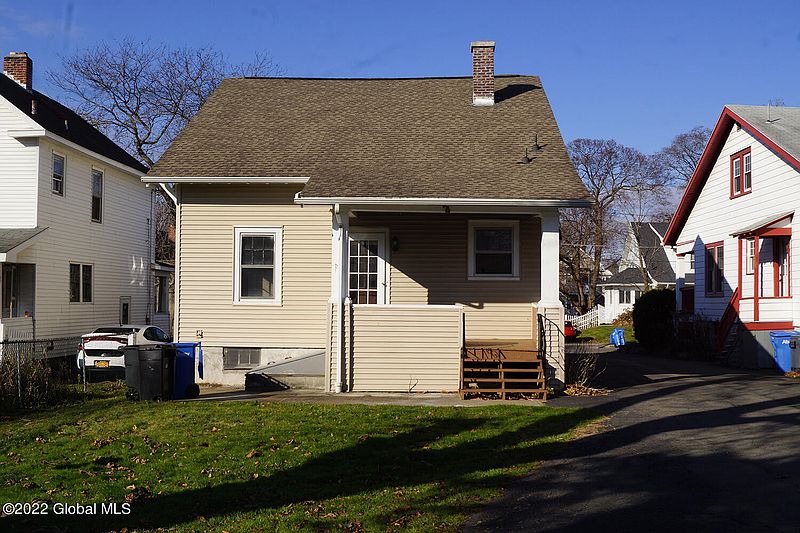 3rd image of 12 Hollywood Avenue