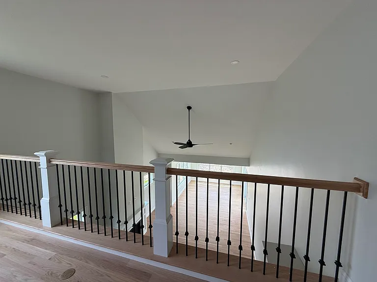 8 Madison Ln — Photo 13