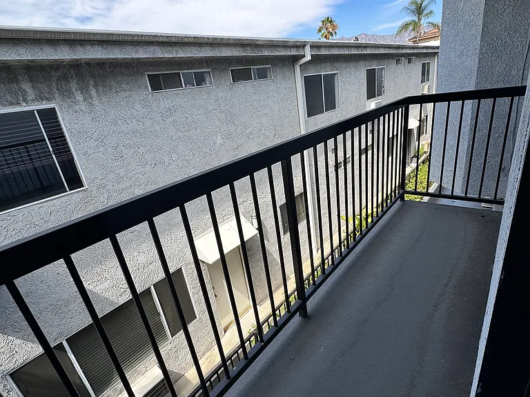 Balcony off dining area