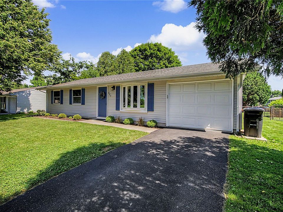 1st image of 220 Ardmore Dr