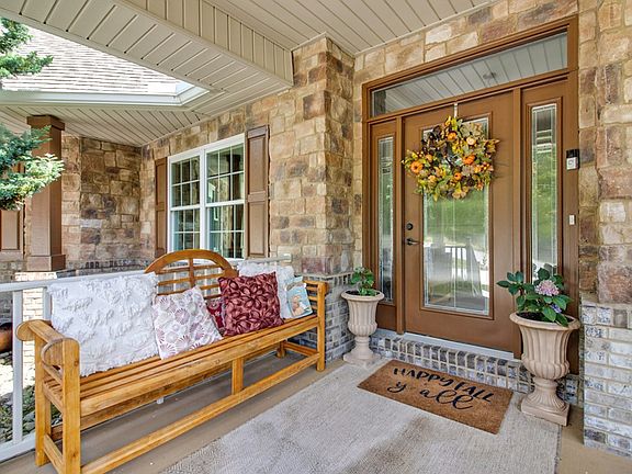 5th image of 43 Kingsbury Cir