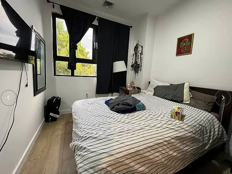 451 Maple St #3R — Photo 8