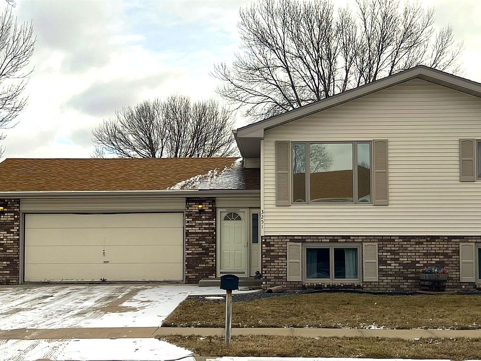 1st image of 3251 Fairlane Ave