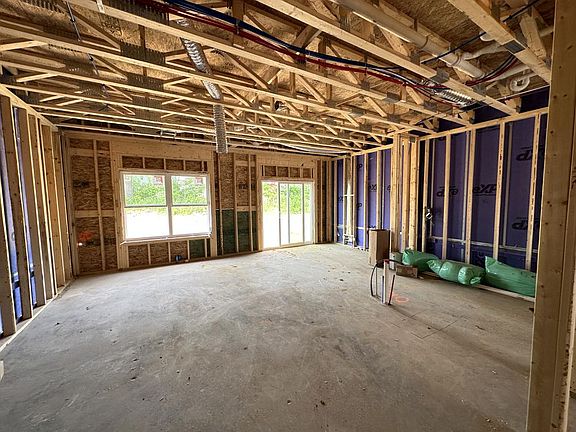 5th image of 135 Scotty Dr #3