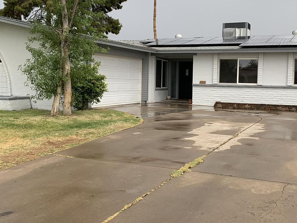 1st image of 4424 W Sierra St