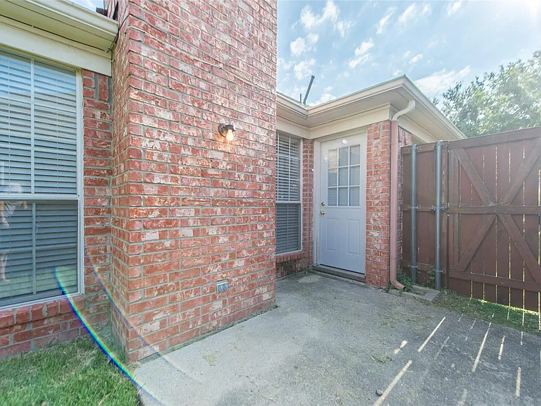 334 Touchdown Dr — Photo 30