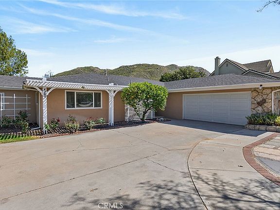 3rd image of 4360 Watkins Dr