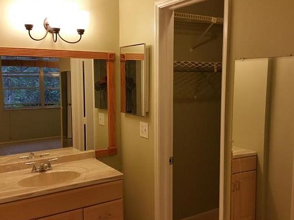 4th image of 9440 Live Oak Pl APT 203