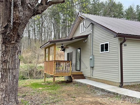 3rd image of 55 Summit View Dr