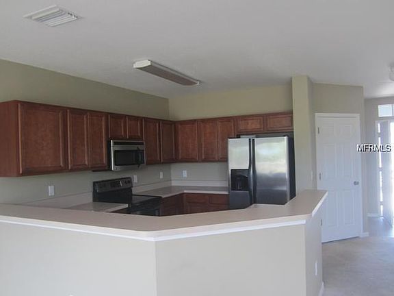3rd image of 6265 Olivedale Dr