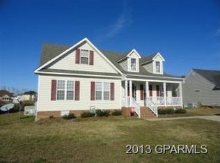 2733 N Chatham Ct, Winterville, NC 28590