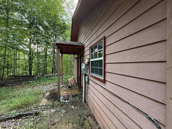 3rd image of 61 Manny Lane