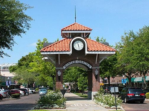 Ride, walk or drive your Golf Cart to Downtown Winter Garden