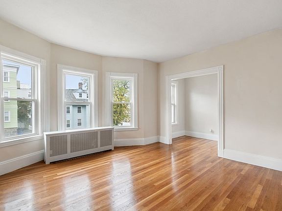 5th image of 14 S Munroe Ter Floor 2