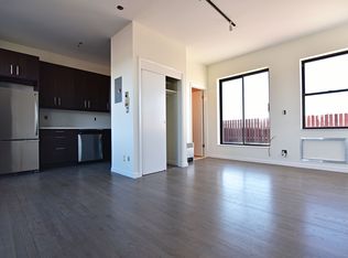 109 Nassau Ave, Brooklyn, NY 11222
