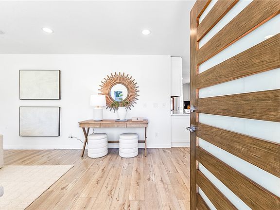 3rd image of 6023 Greenmeadow Rd