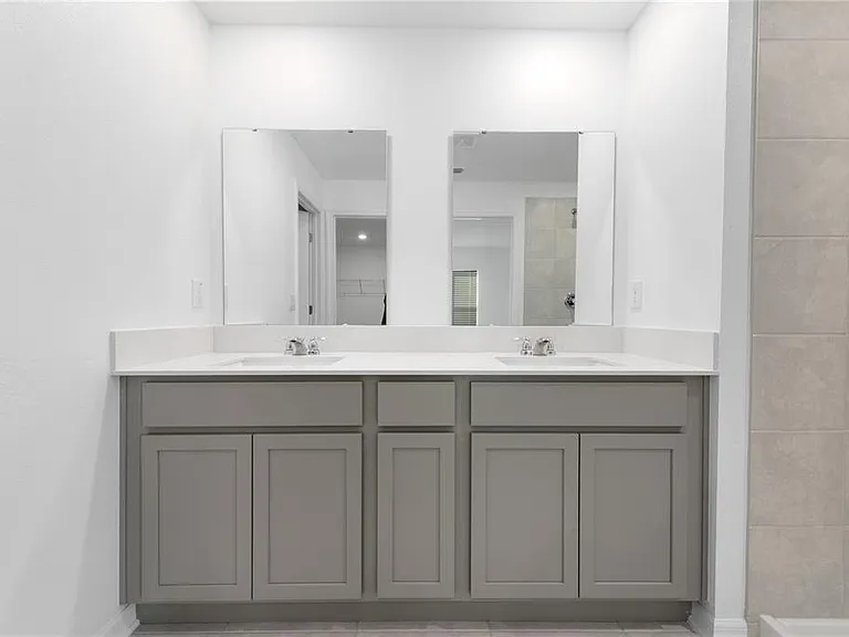 338 Rustic Rail Dr — Photo 11