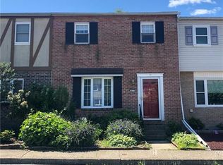 5676 Greens Dr, Allentown, PA 18106