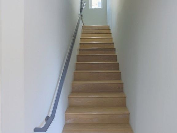 5th image of 1242 N Beachwood Dr #7463463