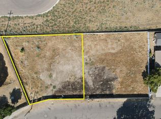 549 N Parkview Dr, Fresno, CA 93728