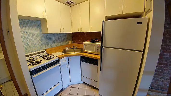 Rented by Guidance Realty Corp. | media 11