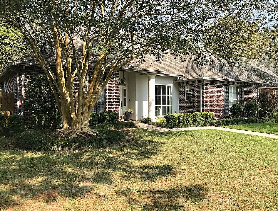 1st image of 18500 Plantation Blvd
