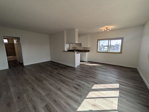 3rd image of 309 W Palm Ave APT E