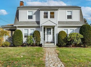 2 Martin St, Marblehead, MA 01945