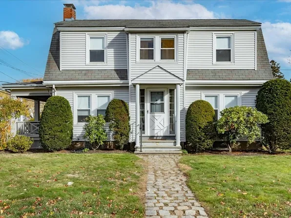 2 Martin St, Marblehead, MA 01945